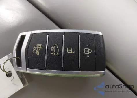 2017 Genesis G80 3.8 from USA, damaged, VIN KMHGN4JE3HU211940